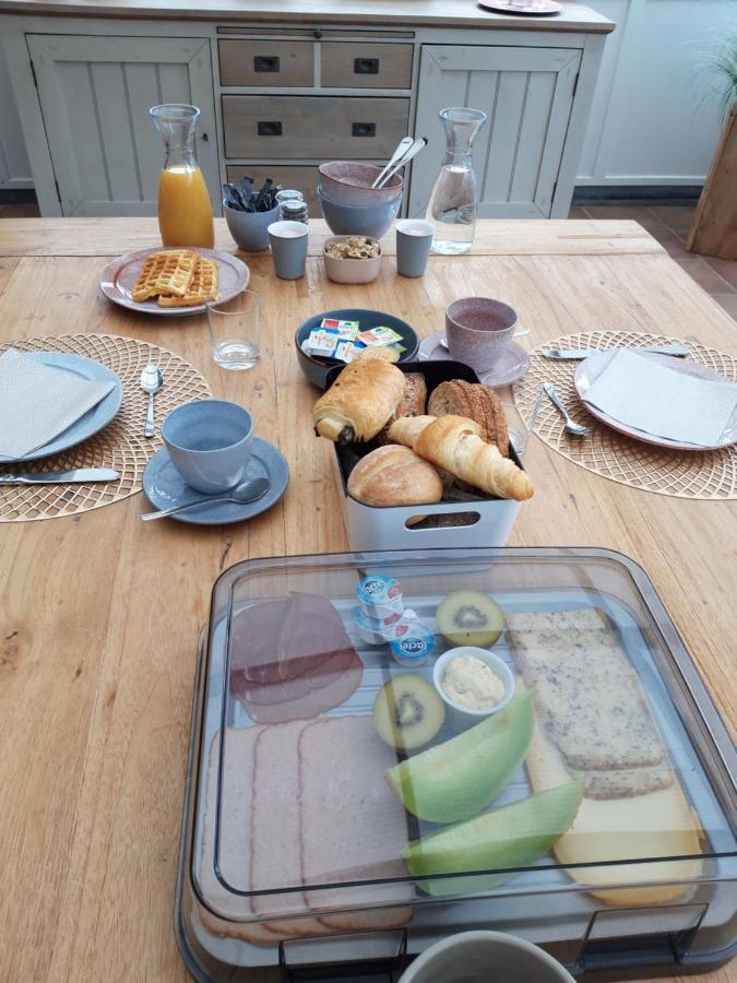 Het Koningshofje Bed & Breakfast Pelt ภายนอก รูปภาพ