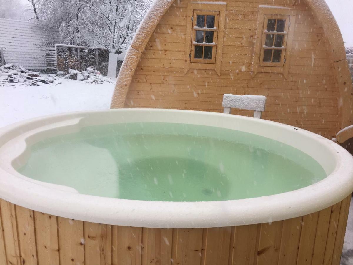 Het Koningshofje Bed & Breakfast Pelt ภายนอก รูปภาพ